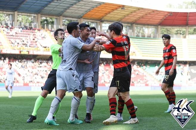 [서울=뉴시스]신진호 더비. 2023.04.30. (사진=한국프로축구연맹 제공)  *재판매 및 DB 금지