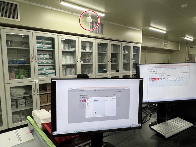 국립백두대간수목원 내 시드뱅크에 설치된 U+스마트레이더 기기의 모습./사진=비즈워치