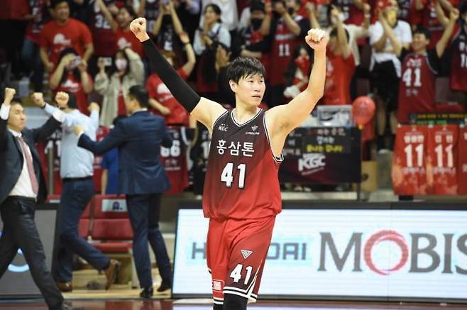 안양 KGC의 센터 오세근.   한국농구연맹(KBL)