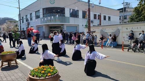 군산 풍각쟁이 버스킹 [군산시 제공]