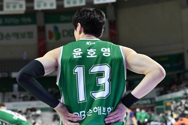 은퇴를 선언한 원주 DB의 윤호영.   한국농구연맹(KBL)