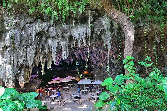 간가라 계곡 동굴카페 [사진/진성철 기자]