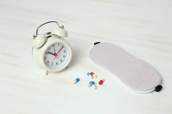 영양제 성분에 따라 권장 복용 시간이 다르며 각자 건강 상태에 따라서도 그 효능이 달라진다. [사진= 게티이미지뱅크]