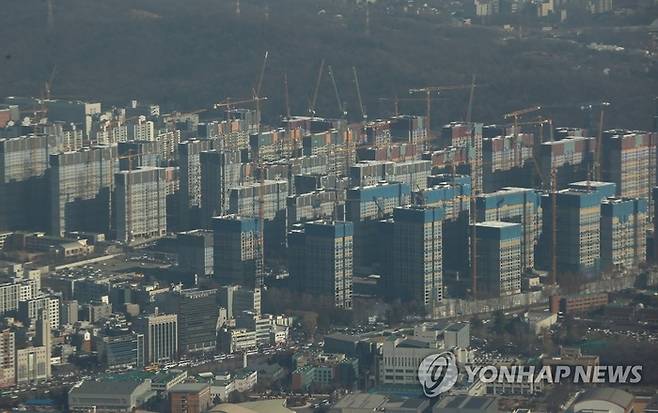 서울 시내 아파트 재건축 현장 모습. [자료=연합뉴스]