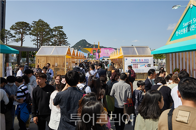 인산인해 이룬 서울페스타 광화문광장 서울컬처스퀘어 현장