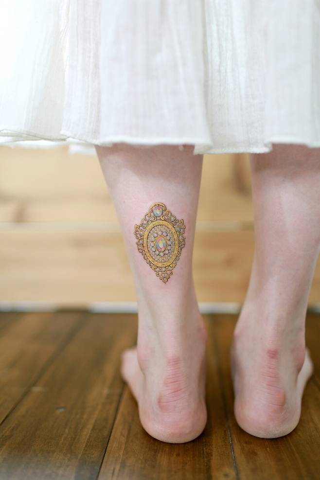 주얼리 모양의 타투. 김도윤 제공