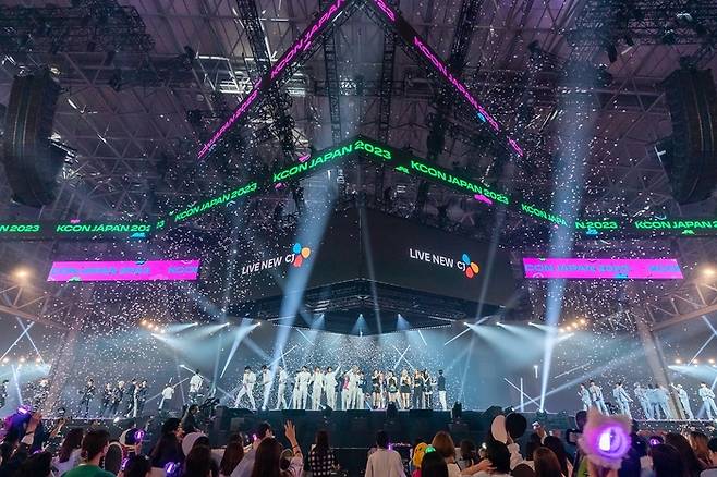 CJ ENM 이 5월 12일부터 14일까지 3일간 일본 ‘마쿠하리 멧세’에서 World’s No.1 K-Culture Festival <KCON JAPAN 2023(케이콘 재팬 2023)>을 개최했다. CJ ENM제공.