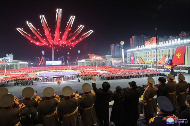 북한이 건군절(인민군 창건일) 75주년인 지난 2월 8일 평양 김일성광장에서 열병식을 개최했다. 조선중앙통신=연합뉴스