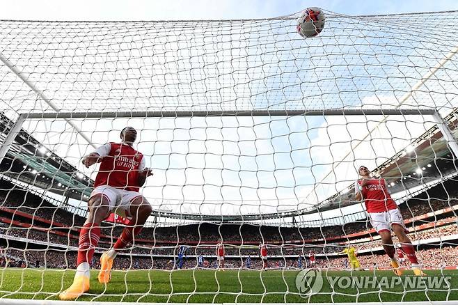 15일 브라이턴전에서 실점하는 아스널 [AFP=연합뉴스]