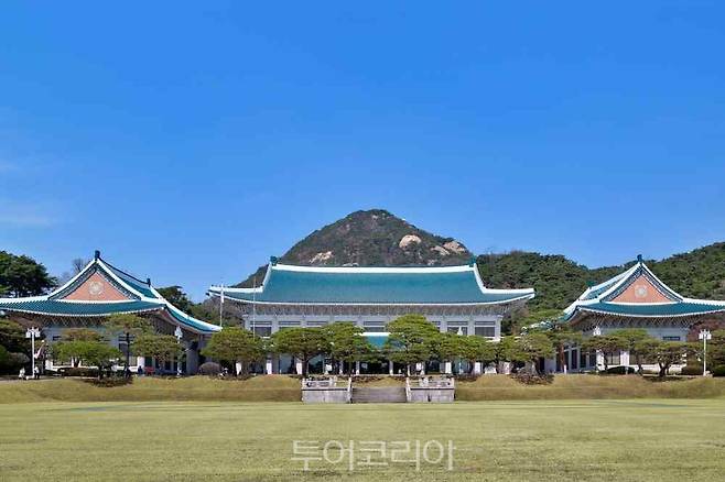 청와대본관 대정원