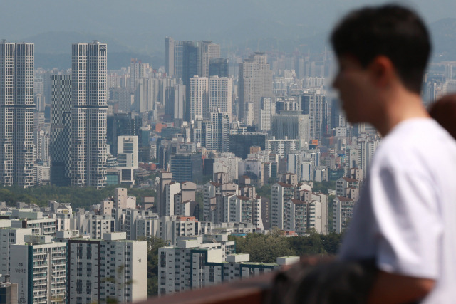 서울 남산에서 바라본 시내 아파트 단지. 서울경제DB