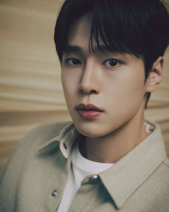 강유석이 ‘택배기사’로 호흡을 맞춘 김우빈에 대해 극찬했다. 사진｜넷플릭스