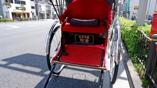 소형차 한대와 가격이 맞먹는 인력거. 평균 20~30년 정도 사용할 수 있다고 한다.ⓒ News1