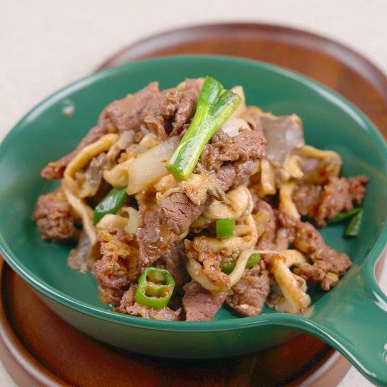 맛있는 매운 맛이 특징인 소불고기. 소고기 핏물 제거를 잘해야 매운 맛이 탁해지지 않는다. 사진 쿠킹