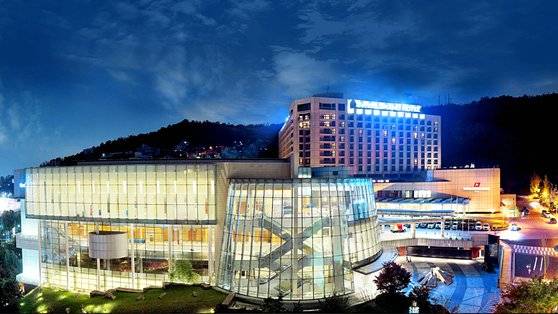 스위스그랜드호텔 전경. [사진 스위스그랜드호텔 홈페이지 캡쳐]