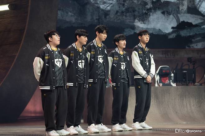 BLG전 패배 후의 젠지.