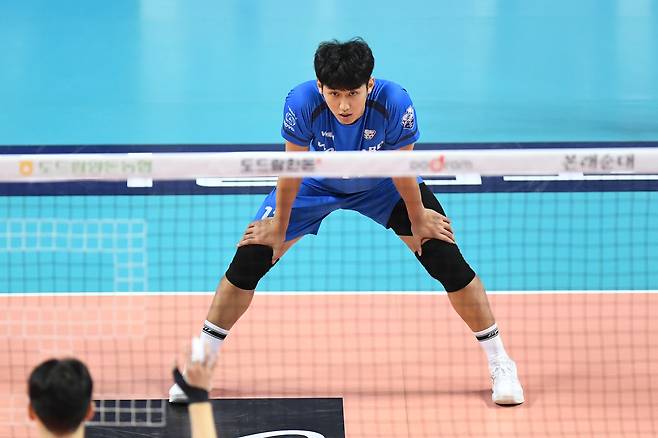 우리카드로 복귀한 한성정 (한국배구연맹 제공)