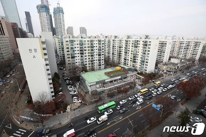 [단독]여의도 재건축 분양가 평당 6000만원대…반포보다 비싸