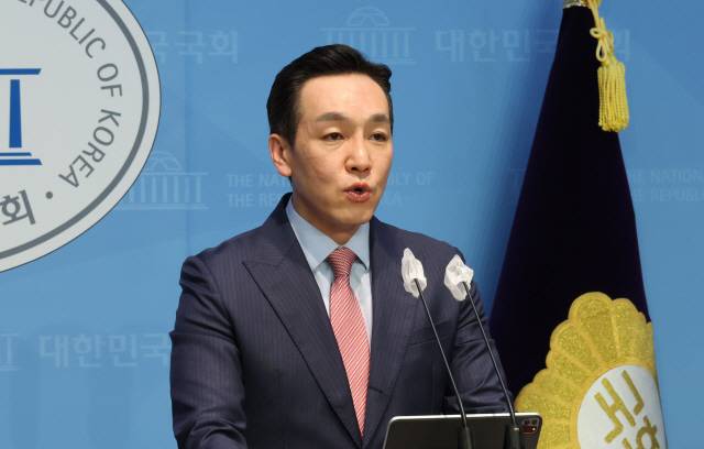 ▲ 논평 발표하는 국민의힘 김민수 대변인.[연합뉴스 자료사진]