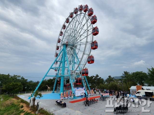 ▲4인승 케빈 24개 회전 대관람차. ⓒ프레시안(김동수)