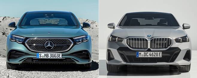메르세데스-벤츠 신형 E클래스(왼쪽)와 BMW 신형 5시리즈(오른쪽). /각 사 제공