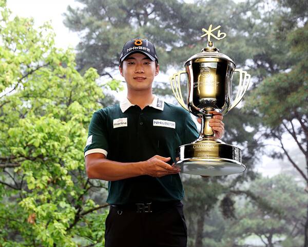 2023년 한국프로골프(KPGA) 코리안투어 KB금융 리브챔피언십 우승을 차지한 김동민 프로. 사진제공=KPGA