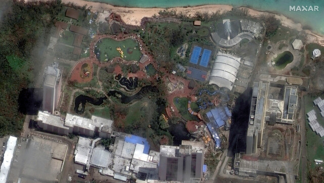 26일(현지시각) 태풍 마와르에 피해를 입은 괌 데데도의 호텔과 리조트를 보여주는 위성사진 Maxar Technologies 제공. 연합뉴스