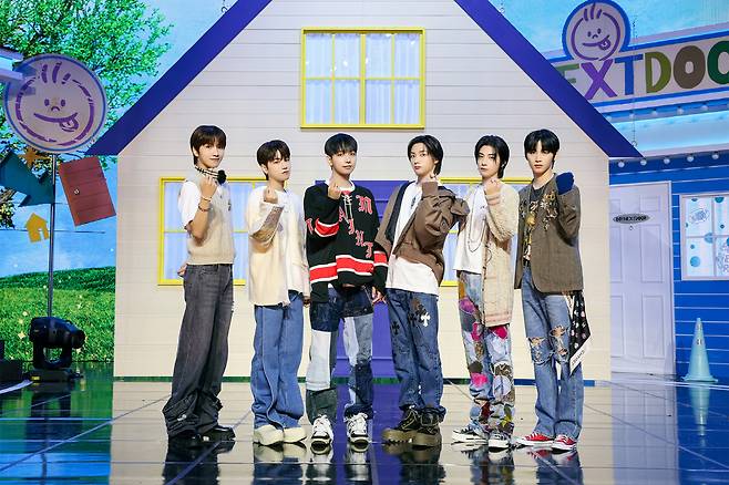 보이넥스트도어 운학, 리우, 명재현, 성호, 이한, 태산(왼쪽부터). 사진 제공=KOZ엔터테인먼트