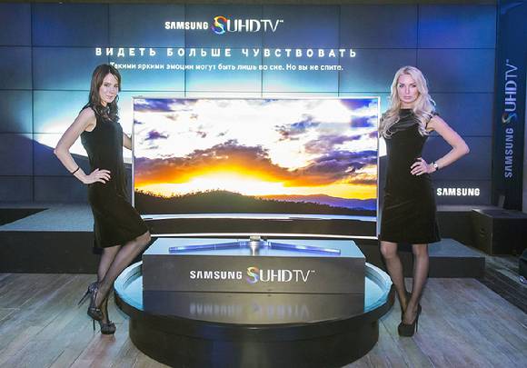 삼성전자가 러시아서 선보인 'SUHD TV'  [사진=삼성전자]