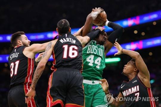 수비하는 마이애미 선수들[Getty Images via AFP=연합뉴스]
