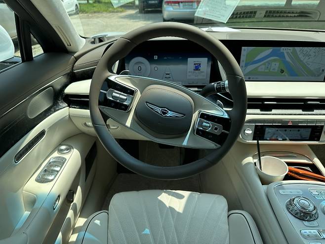 제네시스 G90 일반 모델 2023년식/사진=이강준 기자