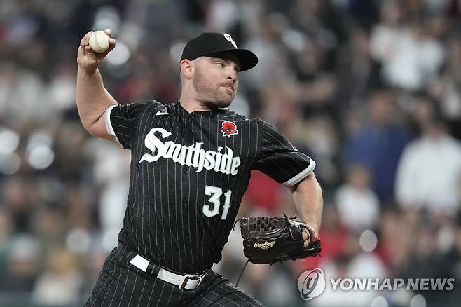 혈액암 극복하고 빅리그로 돌아온 헨드릭스의 복귀전 투구  [AP=연합뉴스]