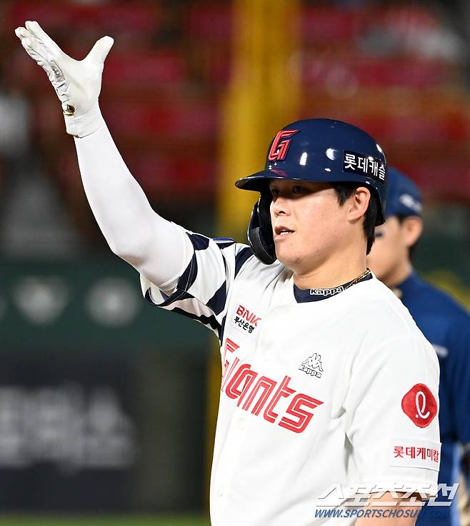 2023 KBO 리그 NC 다이노스와 롯데 자이언츠의 경기가 25일 부산 사직구장에서 열렸다. 7회말 롯데 국해성이 안타를 치고 있다. 부산=허상욱 기자wook@sportschosun.com/2023.05.25/