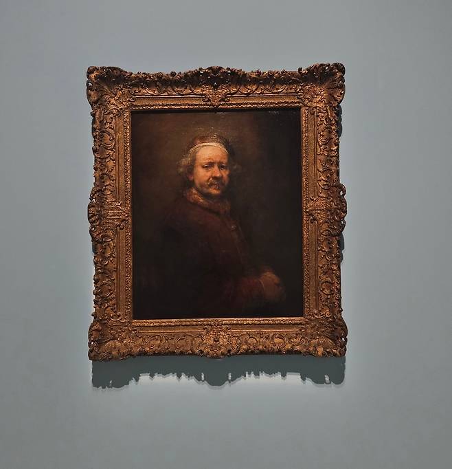 "Self-Portrait at the Age of 63" by Rembrandt van Rijn is on display at the exhibition "Eyes on Us: Masterpieces from the National Gallery, London" at the National Museum of Korea. (Park Yuna/The Korea Herald)