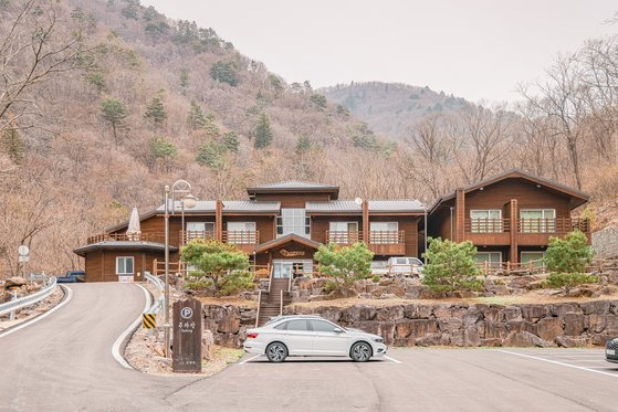 평창 두타산 자연휴양림. 숲속의집을 비롯해 21개 숙박시설과 20 야영데크를 갖췄다. 사진 대한민국 구석구석