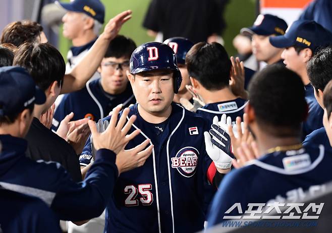 2일 수원 케이티위즈파크에서 KBO리그 두산과 KT의 경기가 열렸다. 7회 투런 홈런을 날린 양의지. 수원=송정헌 기자songs@sportschosun.com/2023.06.02/
