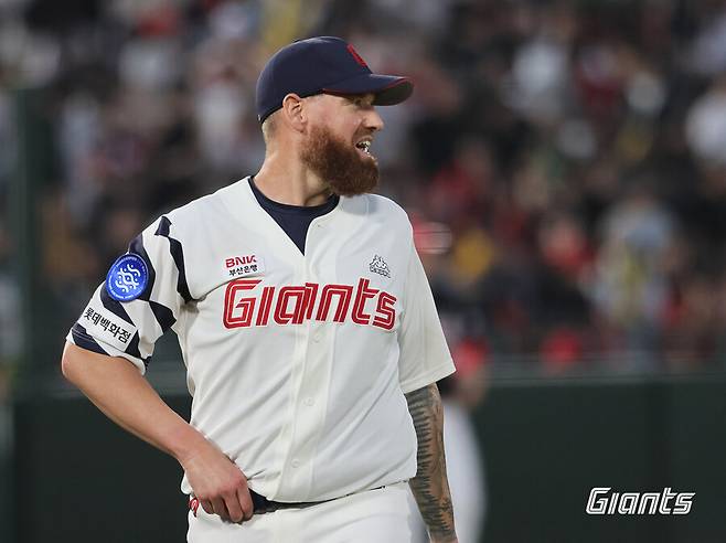 ▲ 스트레일리가 KIA를 상대로 7이닝 2실점 호투를 펼쳤다. ⓒ롯데 자이언츠