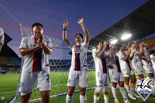 ▲ 박주호가 6월 6일 울산전을 끝으로 정들었던 그라운드를 떠난다 ⓒ한국프로축구연맹