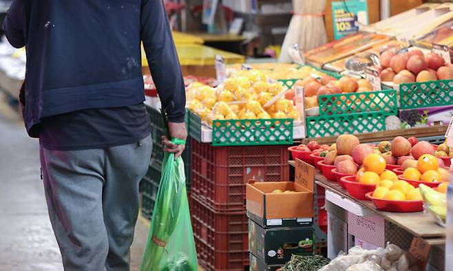 서울의 한 전통시장 모습. 연합뉴스