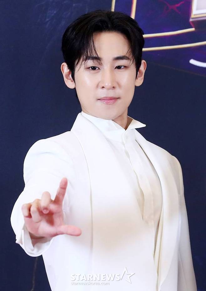 JTBC '팬텀싱어4' 결승 진출한 리베란테 노현우가 2일 오후 서울 동대문구 경희대학교 평화의 전당에서 진행된 포토콜 행사에 참석해 포즈를 취하고 있다. 2023.06.02 /사진=김창현 기자 chmt@