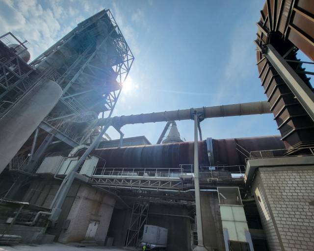 독일 북서부 지역 베쿰(Beckum)시의 피닉스 시멘트 공장 모습. 피닉스 공장은 유연탄을 순환자원으로 대체한 비율이 100%에 달한다. 베쿰=이완기 기자