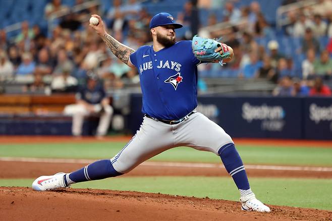2023시즌 팀의 에이스로 발돋움할 것으로 예상됐던 토론토 블루제이스 알렉 마노아는 1승7패 평균자책점 6.36의 부진으로 마이너리그 루키 레벨로 강등됐다. USA TODAY Sports연합뉴스