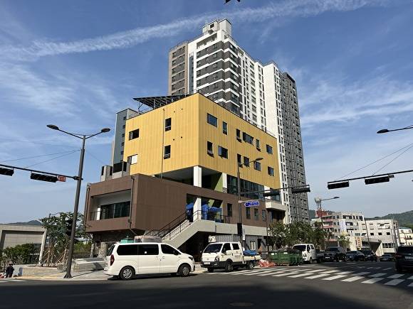 광주광역시 북구 우산동행정복지센터 전경 [사진=광주 북구]