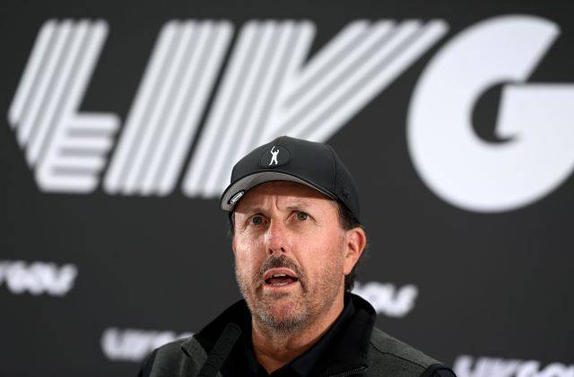 천문학적인 이적료를 받고 LIV 골프에서 활동중인 필 미켈슨. EPA연합뉴스