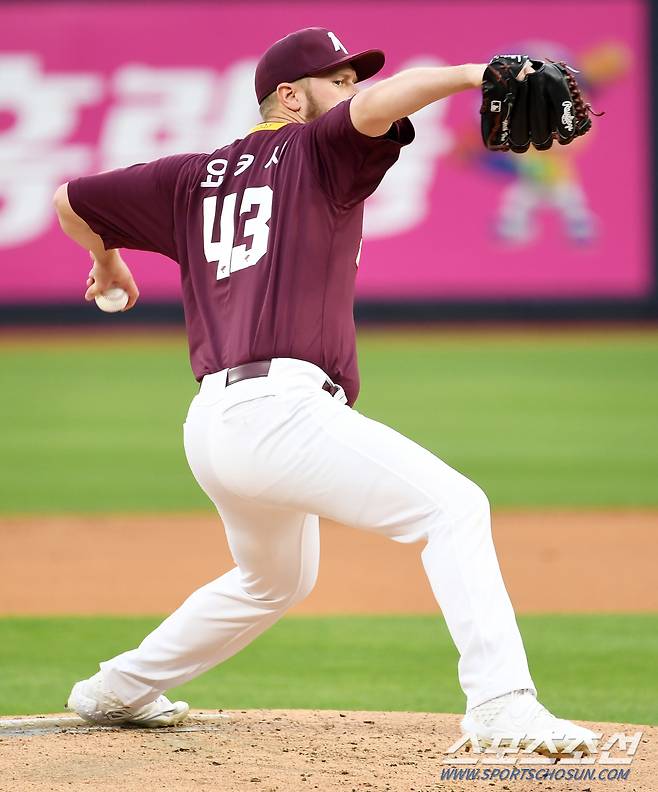 2023 KBO리그 KT 위즈와 키움 히어로즈의 경기가 25일 수원 KT위즈파크에서 열렸다. 키움 요키시가 역투하고 있다. 수원=박재만 기자pjm@sportschosun.com/2023.05.25/