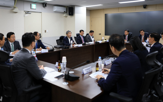 조태용 국가안보실장이 7일 서울 용산 대통령실 청사에서 ‘교통분야에 대한 사이버 공격 대비태세 선제점검’회의를 주재하고 있다., / 사진제공=대통령실