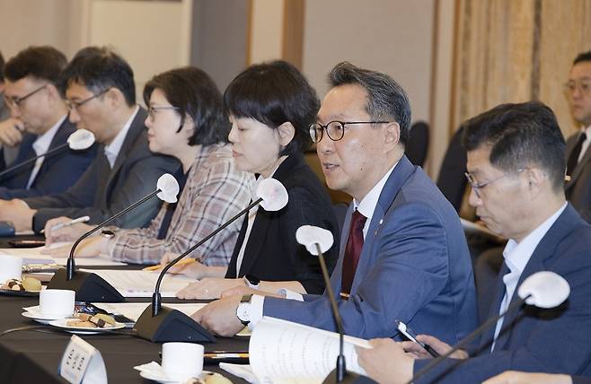 박민수 보건복지부 제2차관이 9일 보건의료데이터 정책심의위원회를 주재하고 있다.(사진=보건복지부)