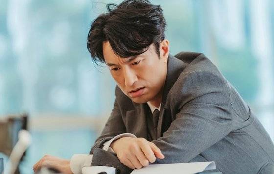 지난 4일 종영한 드라마 '닥터 차정숙'에서 미워하기 힘든 '국민 밉상' 서인호 교수 역을 맛깔나게 보여준 배우 김병철. 사진 JTBC