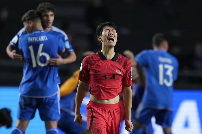 ▲ 아쉬워하는 U-20 대표팀 ⓒ대한축구협회