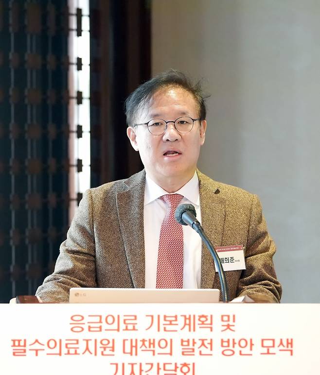 대한뇌졸중학회 배희준 이사장은 "뇌졸중 환자가 생명 유지를 위한 적기의 치료마저 받지 못하는 사례가 응급의료기본계획이 수립된 이후 25년째 반복되고 있다"고 지적했다. /사진=대한뇌졸중학회